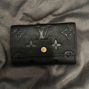 Louis Vuitton 6 key holder Empreinte Leather
